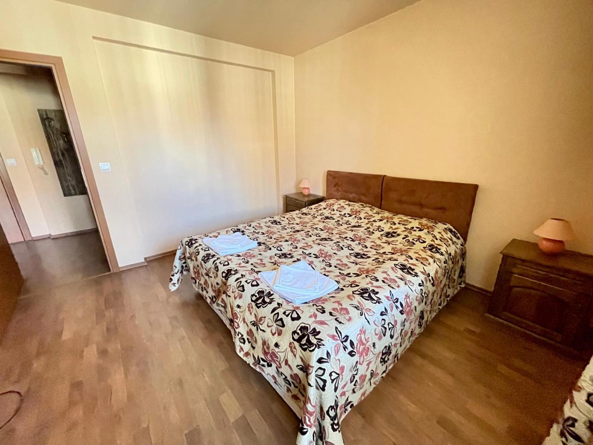 Private Apartments Next To Bellevue Residence Bansko Esterno foto